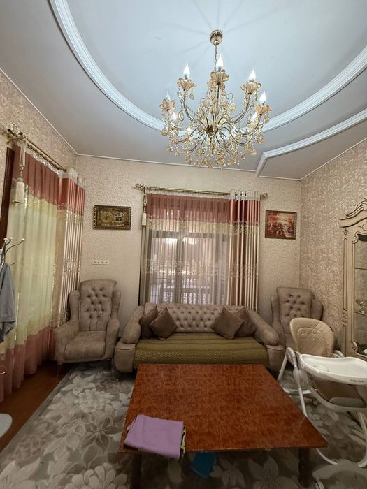 Продаётся евро дом Яшнабадский районе