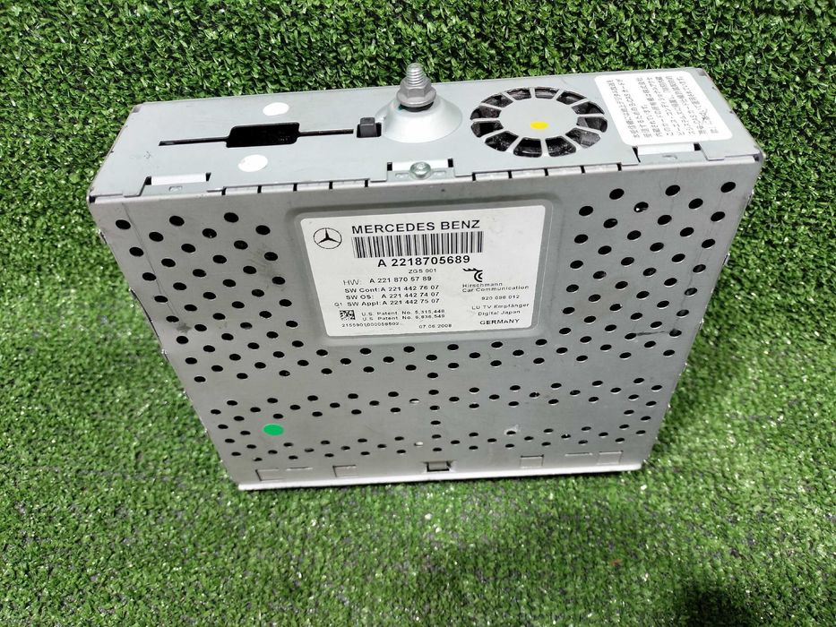 Продам ТВ-тюнер Mercedes Benz номер A221 870 / 56 89