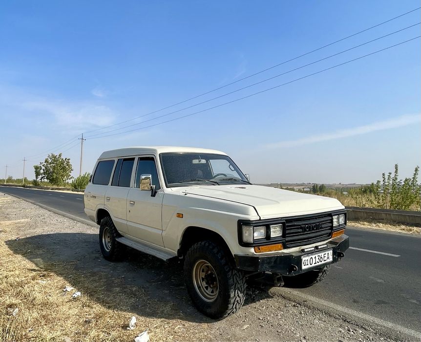Toyota Land Cruser 60 California