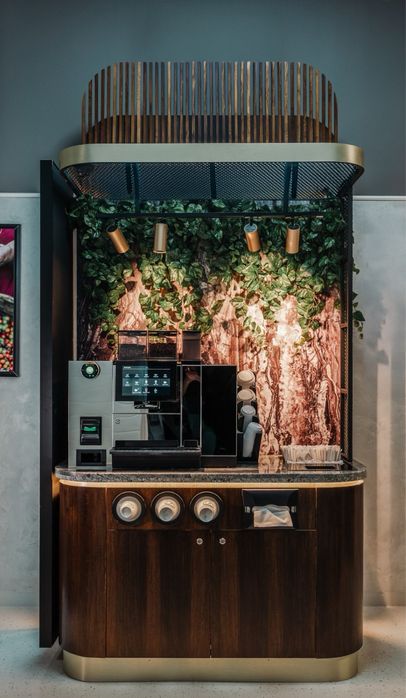 Afacere cafea la cheie – stand + aparat profesional