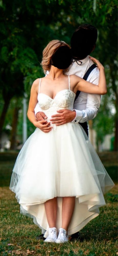 Vand Rochie Mireasa
