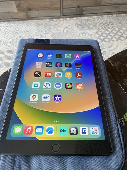 Продавам Ipad 9 64GB Wi-Fi, В ГАРАНЦИЯ, като нов + аксесоари