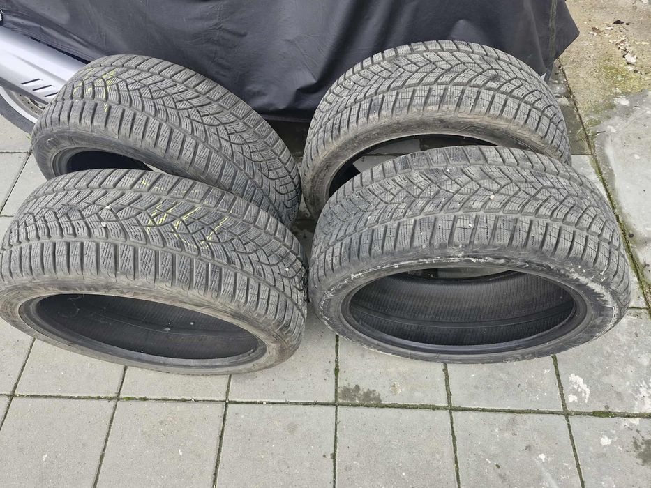 2 бр. Автомобилни гуми