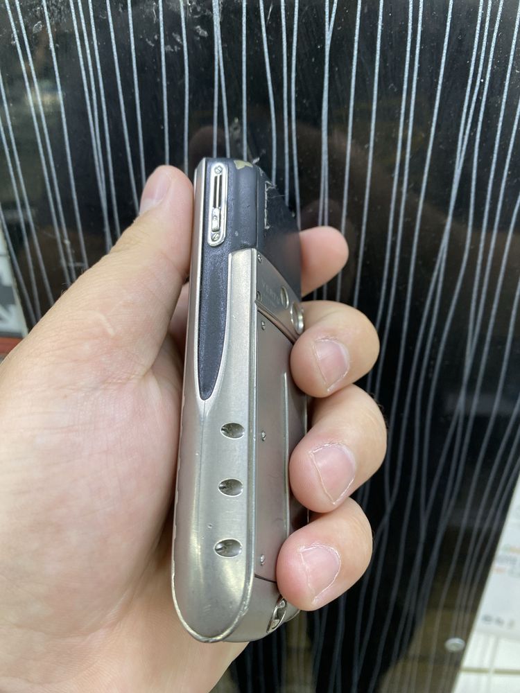 Vertu Ascent TI Titanium