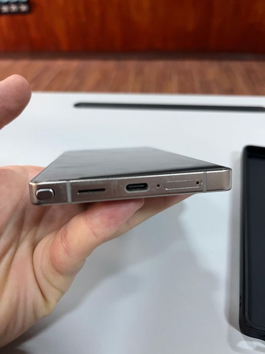 Vand/Schimb S25 Ultra 512gb