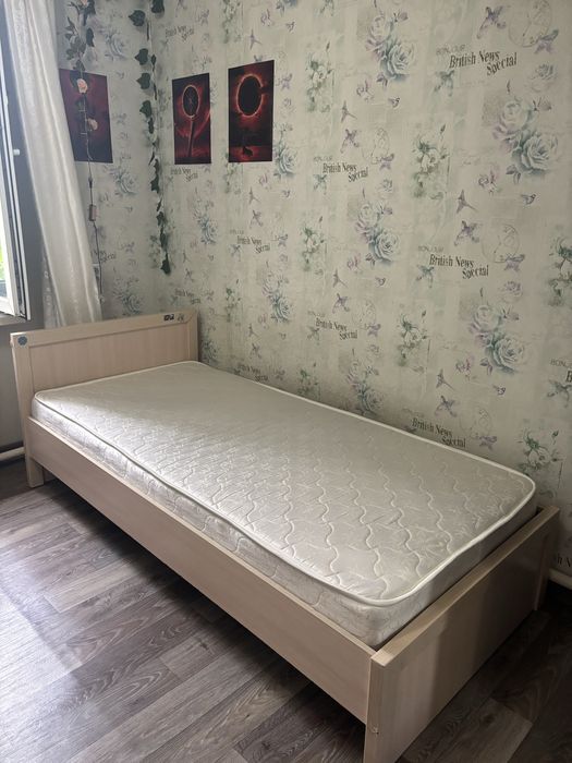 Кровать 90х200 вместе с ортопедическим матрасом