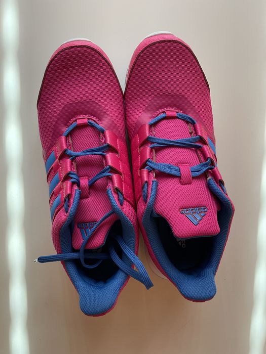 Adidas Sneakers