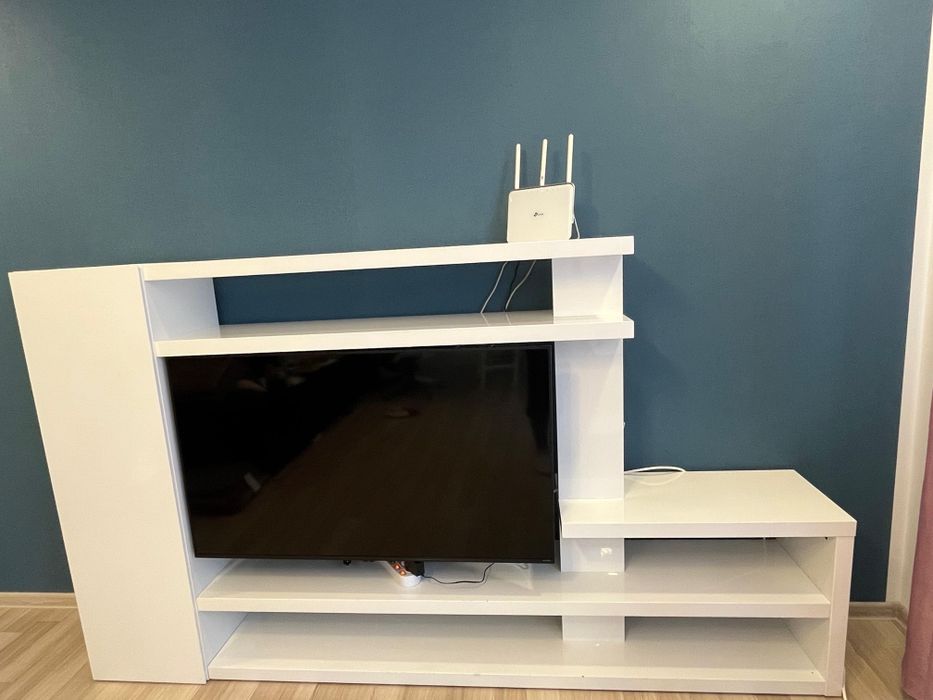 Comoda Tv/ Corp mobilier