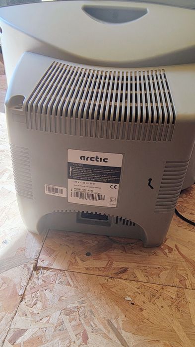 Vând televizor artic diagnostic 45cm
