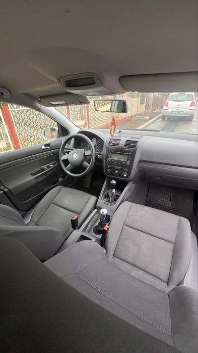 De vanzare volkswagen golf 5 -1.4 benzina