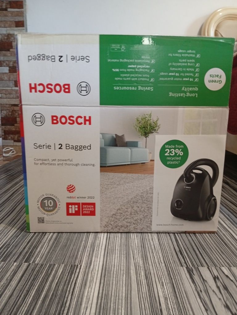 Vând aspirator Bosch nou nouț 400lei.