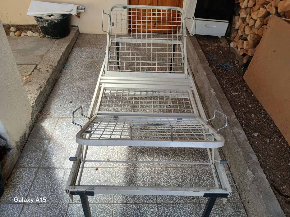 Специализирано болнично легло