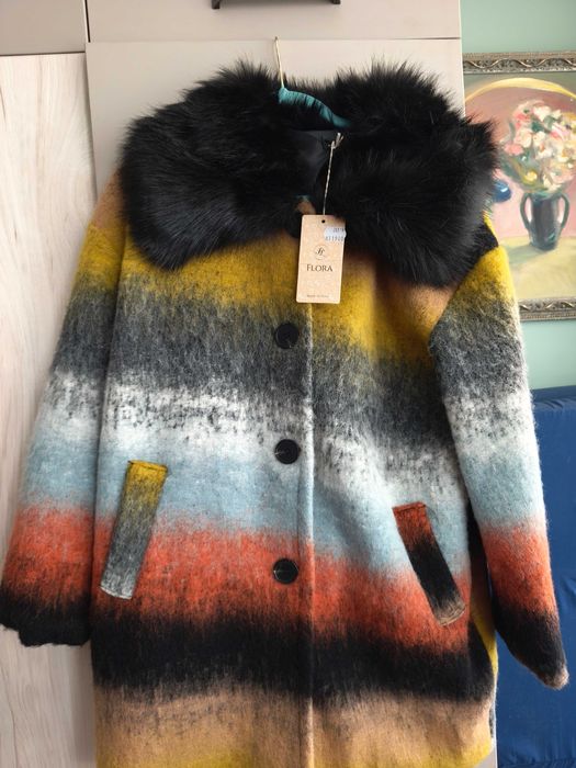 Продавам красиво дамско палто- есен -зима