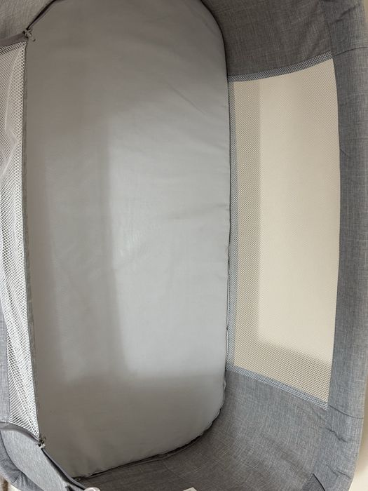 Продается манеж в хорошем состоянии