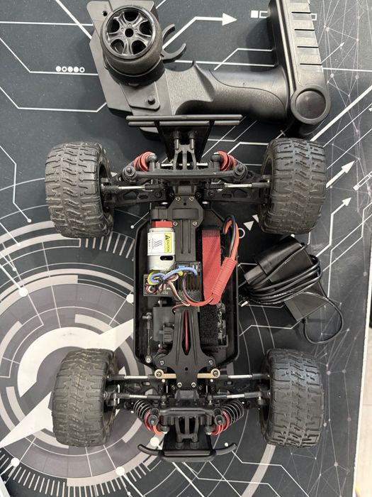 Automodel Batan MTruck 4X4 / 1:16 - vezi descriere