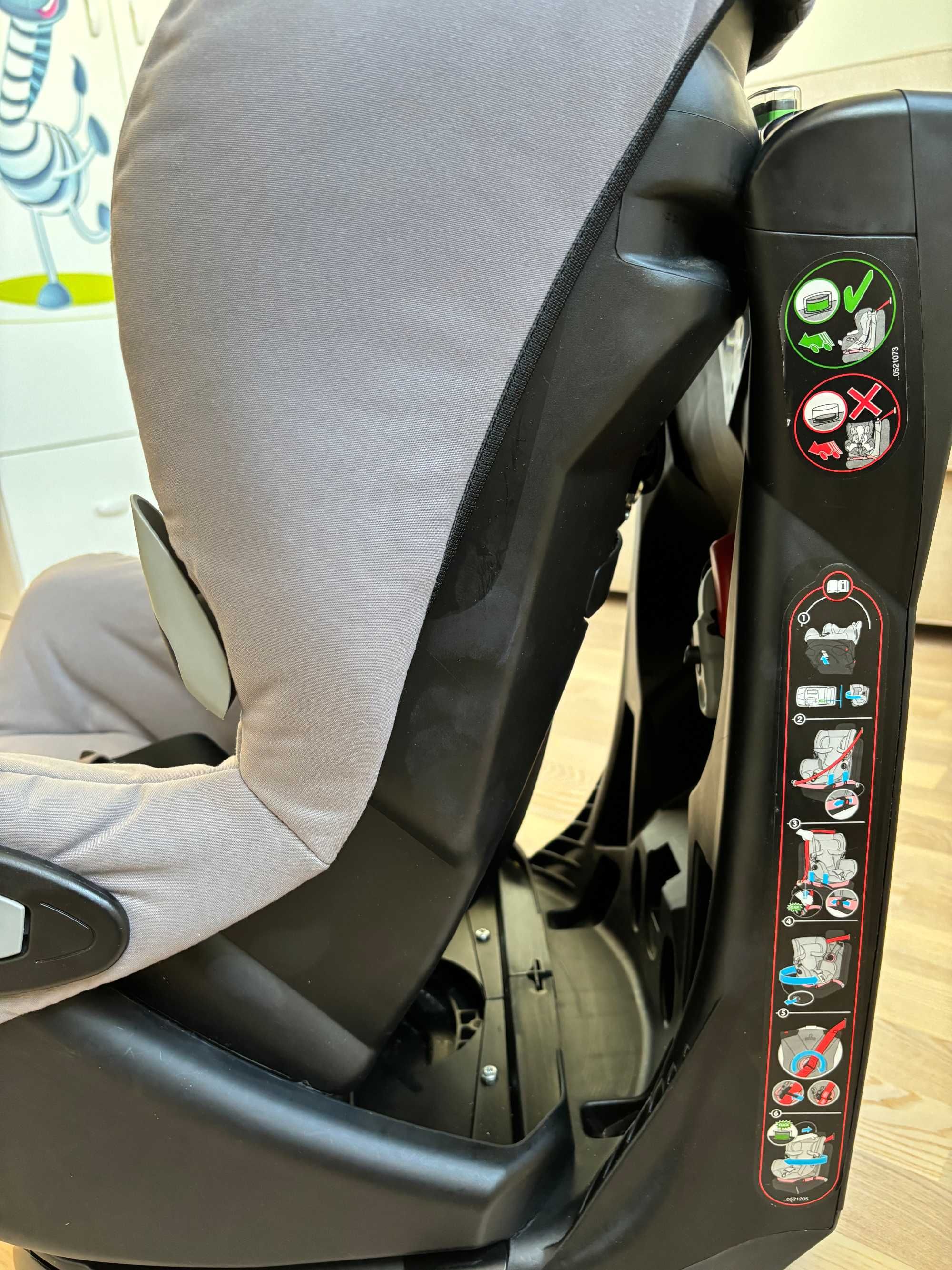 Столче за кола Bebe Confort - Axiss,  с летен калъф – 9м-4г.