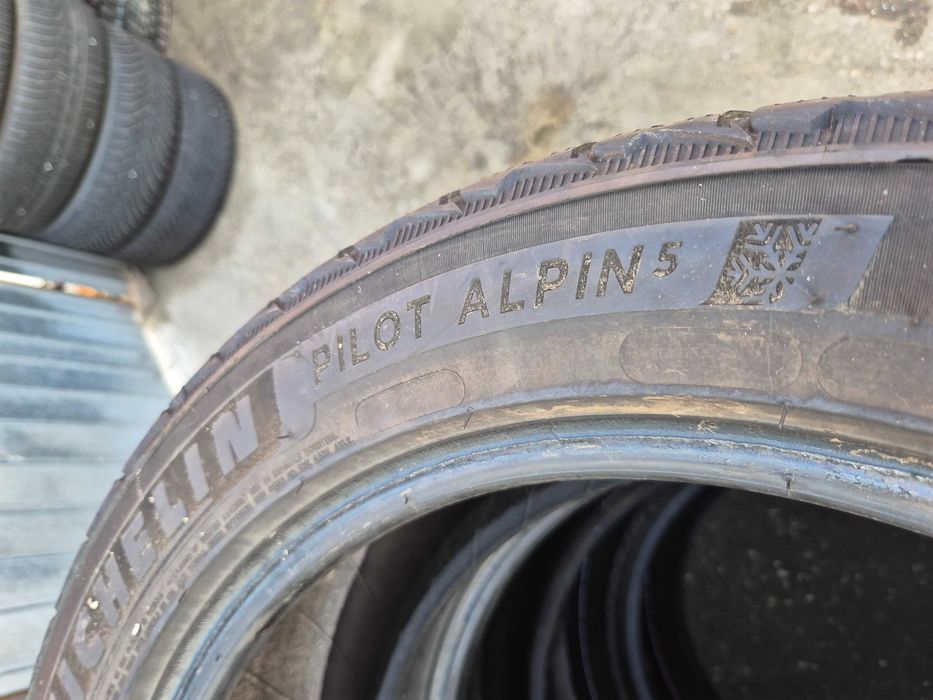 2 Anvelope de IARNA - 255/45/18 - Michelin - Stare F BUNA DOT 2021 !