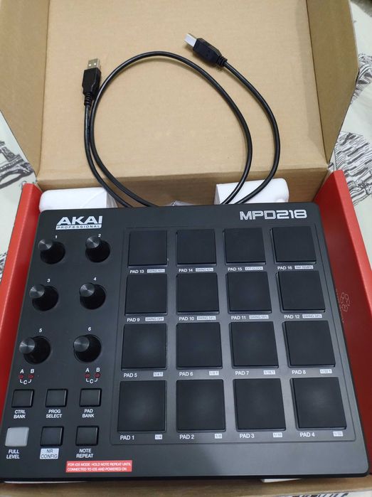 De vânzare Midi pad controller Akai Profesional