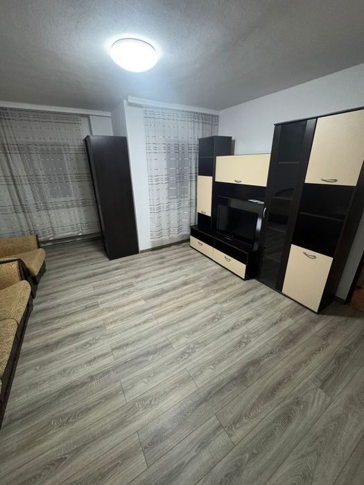 Apartament 3 camere 1 Mai