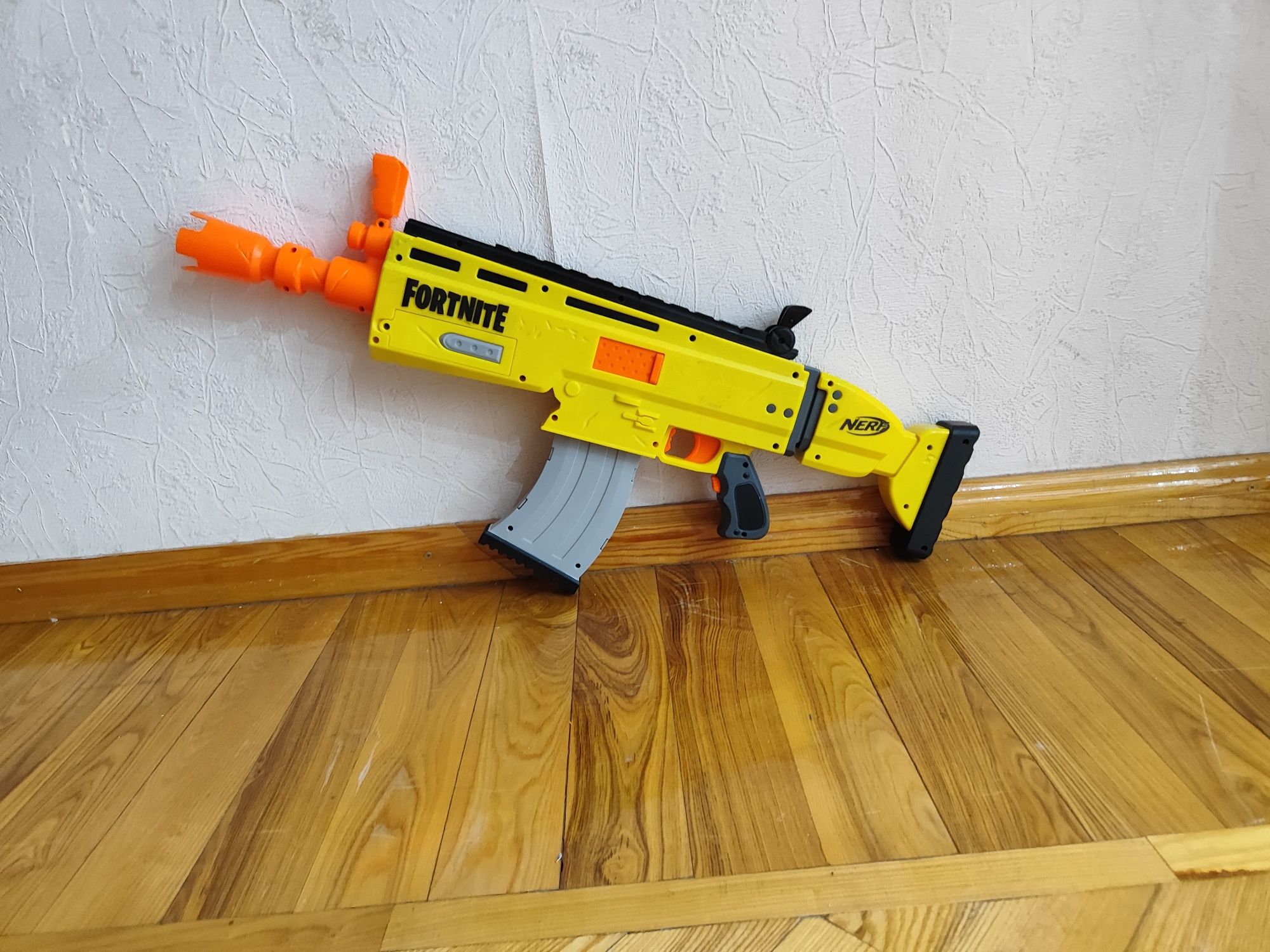 Nerf Scar l Fortnite