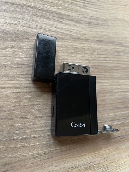 Запалка Colibri