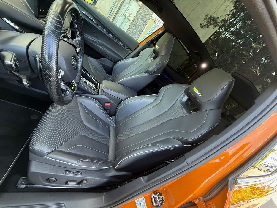 Skoda Enyaq primul proprietar, garanție 06.2027, roti vara-iarna
