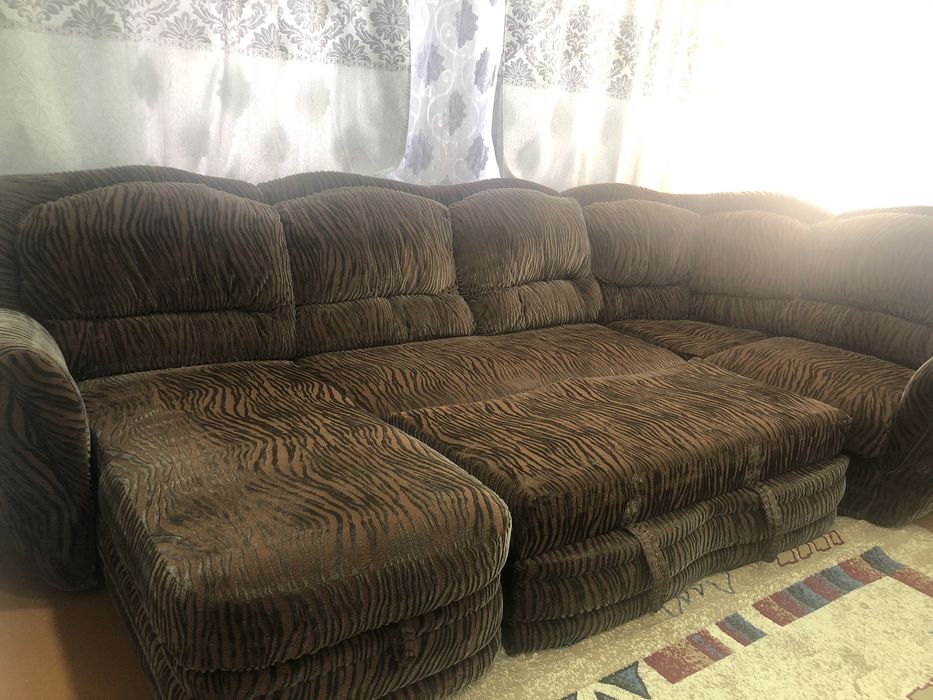 Диван большой для гостиной
