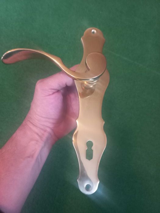 Месингова ретро дръжка