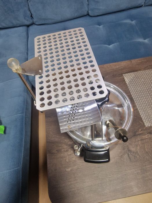 Руски чайник за бързо правене на чай.