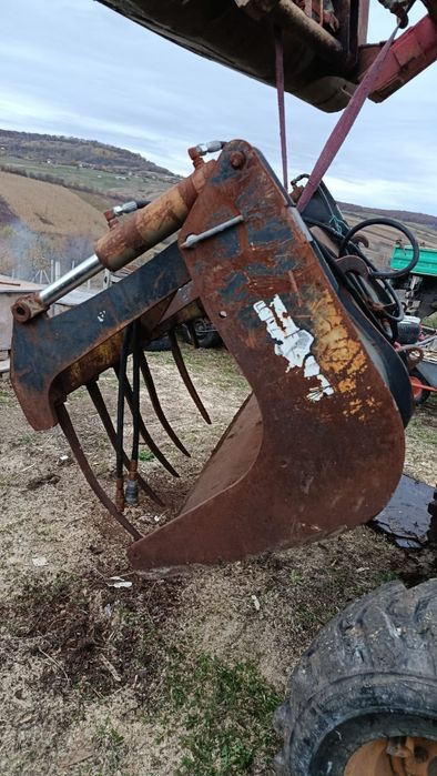 Cupa de gunoi incarcator