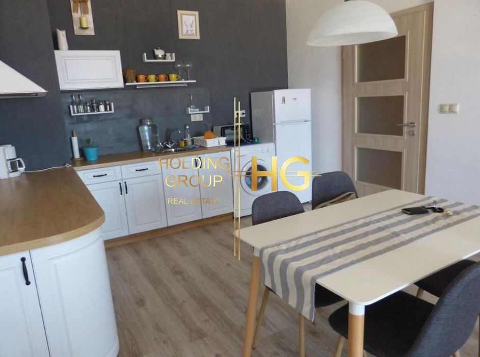 Продава се Двустаен апартамент в Варна, Аспарухово - 75 кв.м за 2060 €/кв.м - Снимка #4