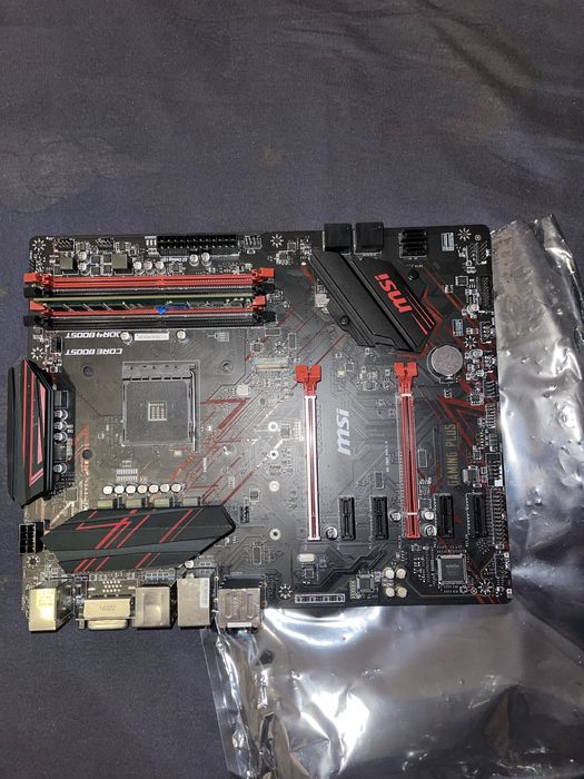 placa de baza MSI B450 gaming plus defecta