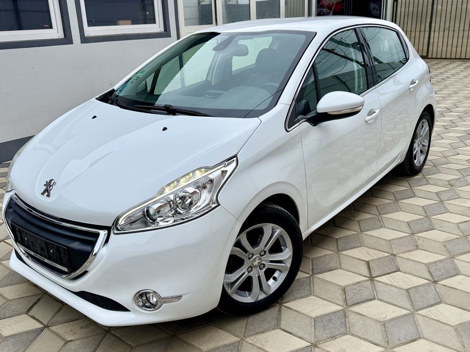 Peugeot 208.