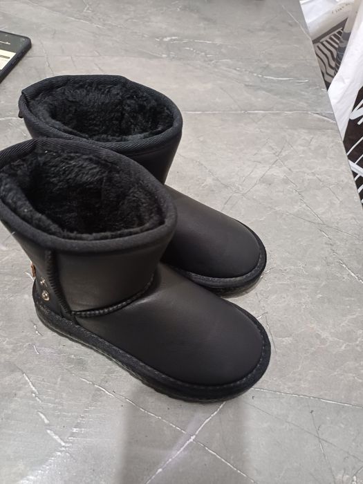 Продаётся утепление сапоги новый