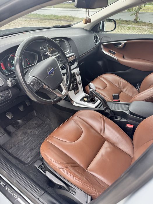Volvo v40 inmatriculat