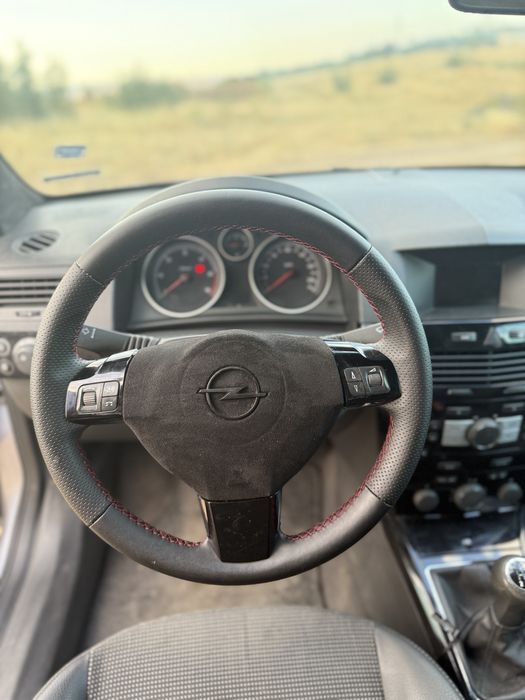 Opel Astra H 2008г