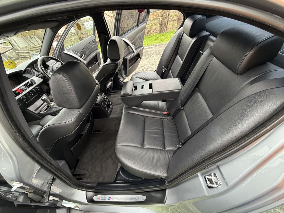 Vand bmw e 60 volan dreapta