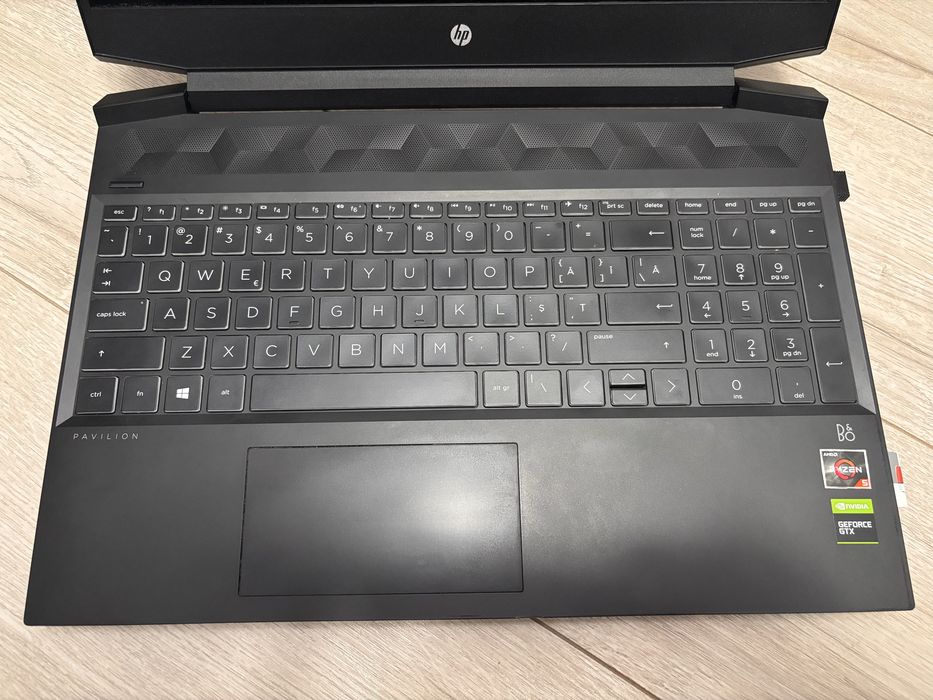 Laptop HP Pavilion Gaming 15-ec0001nq – Ryzen 5, 16GB RAM, 3GB Video