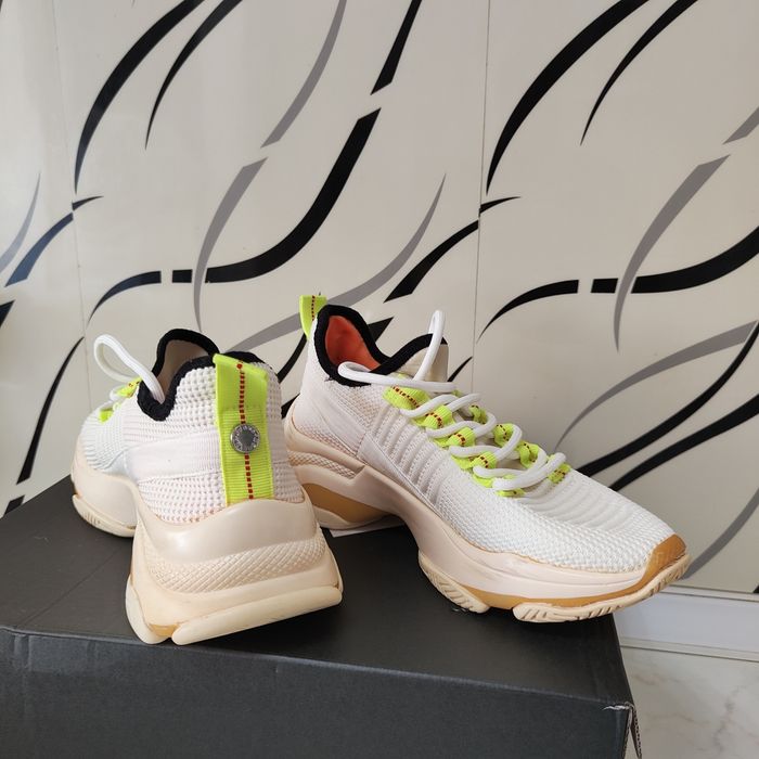 Adidasi Steven Madden