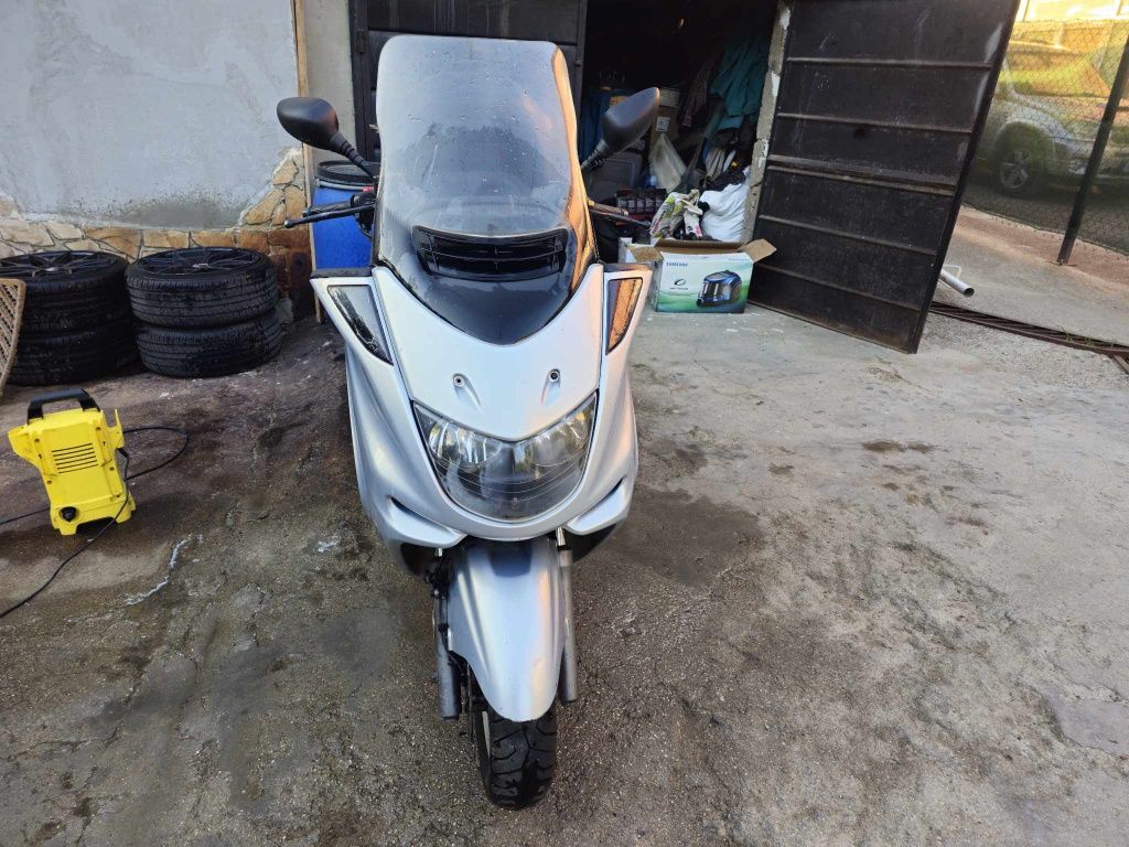 Yamaha majesty 250