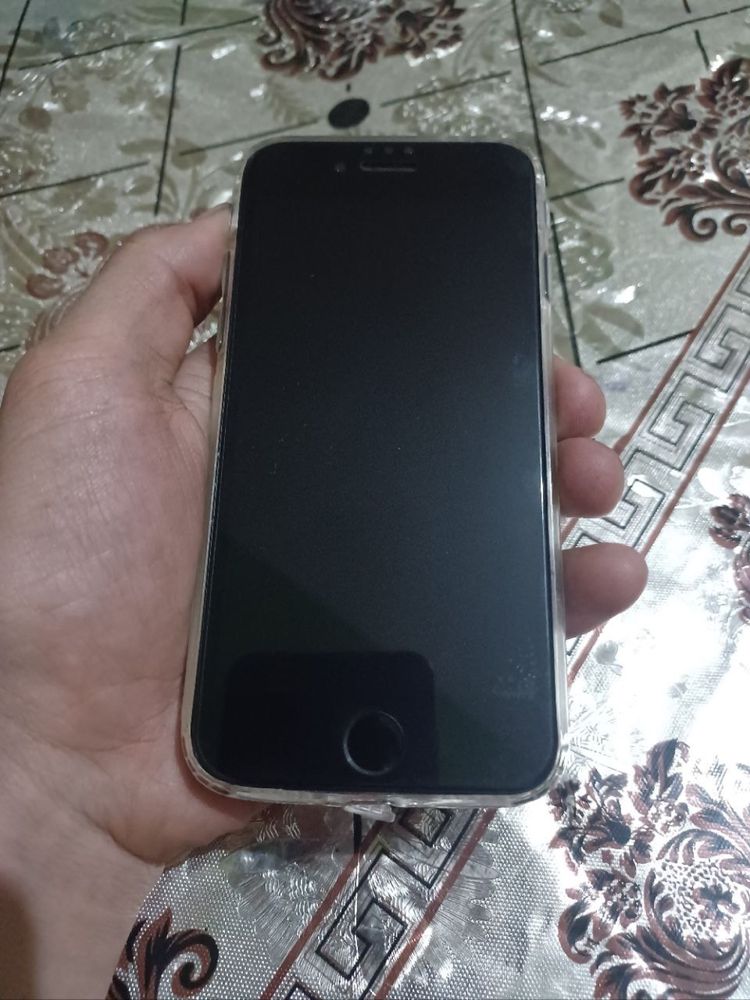 Iphone 7 sotiladi ideal holatda hamma joyi radnoy