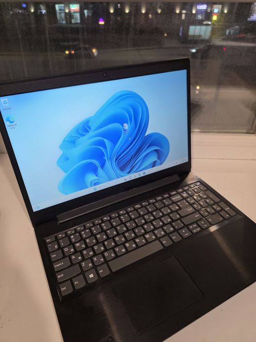 Срочно продам  шустрый ноутбук