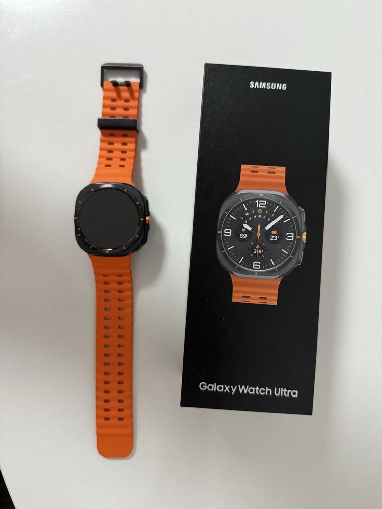 Galaxy Watch Ultra lte - 1350 lei