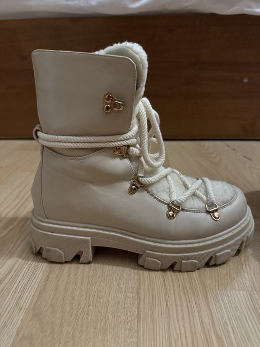 Дамски боти