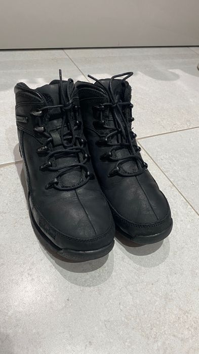 Timberland din nubuc natural