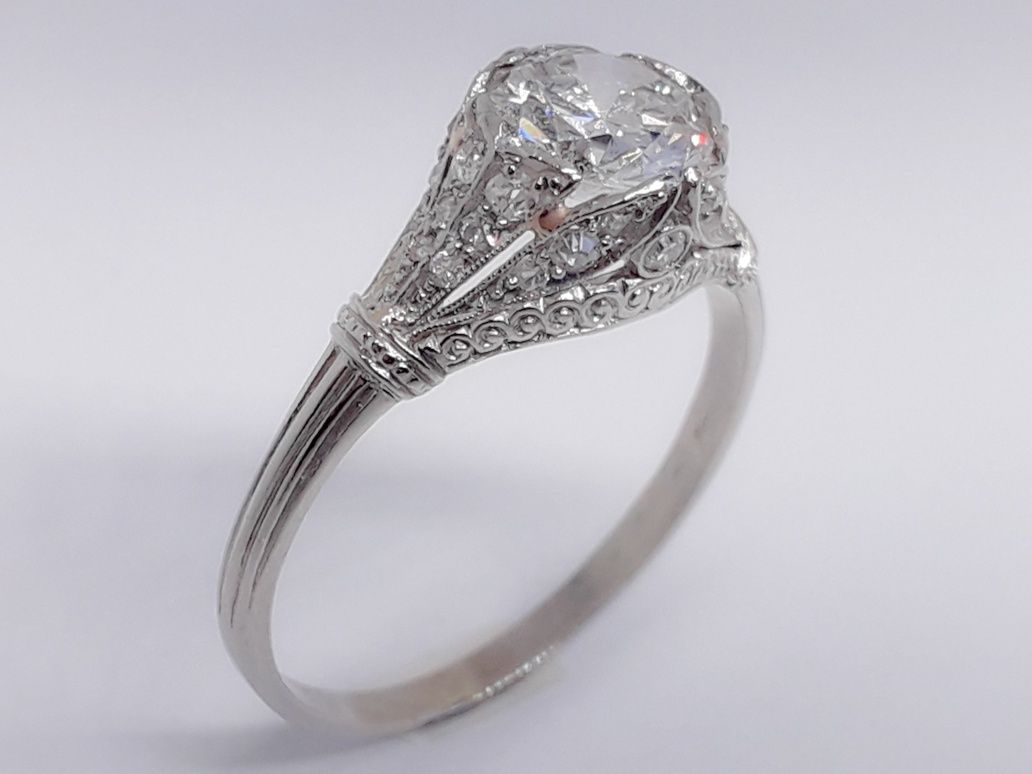 Inel din aur de 18k Art Deco cu Diamant natural!