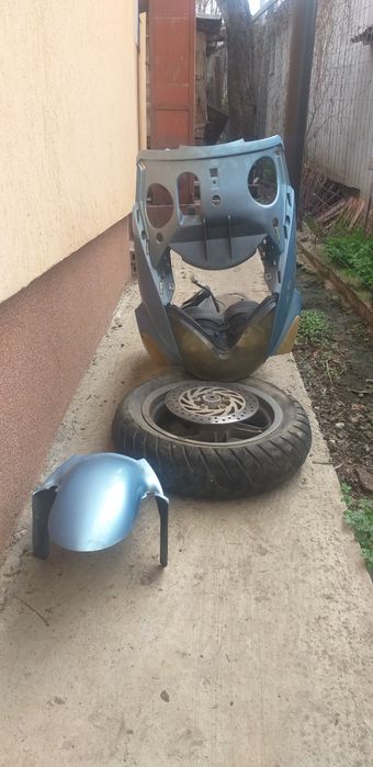 Scuter Aprilia Leonardo 125 cm