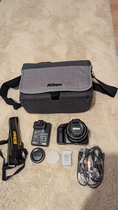 Vand Nikon D5300 impecabil!