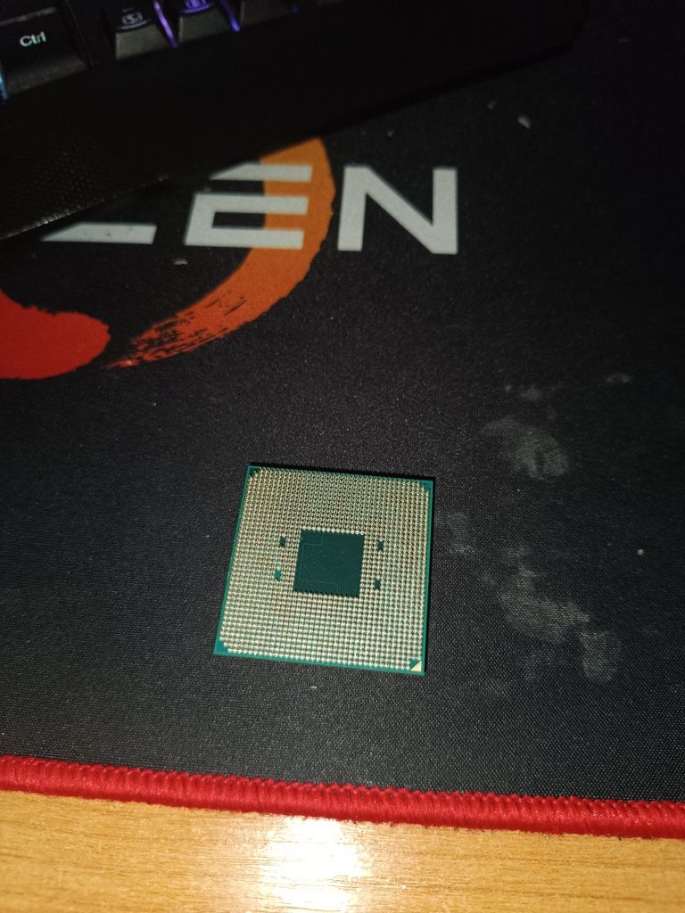 Procesor Amd ryzen 5 pro 3350g