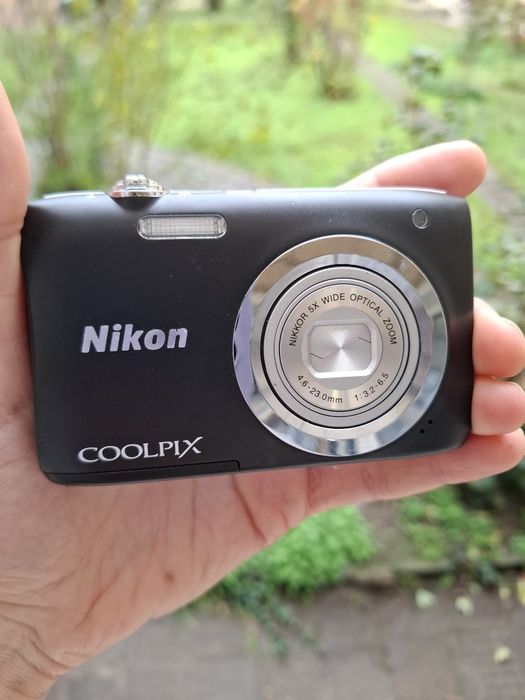 Компактен дигитален фотоапарат Nikon Coolpix L100